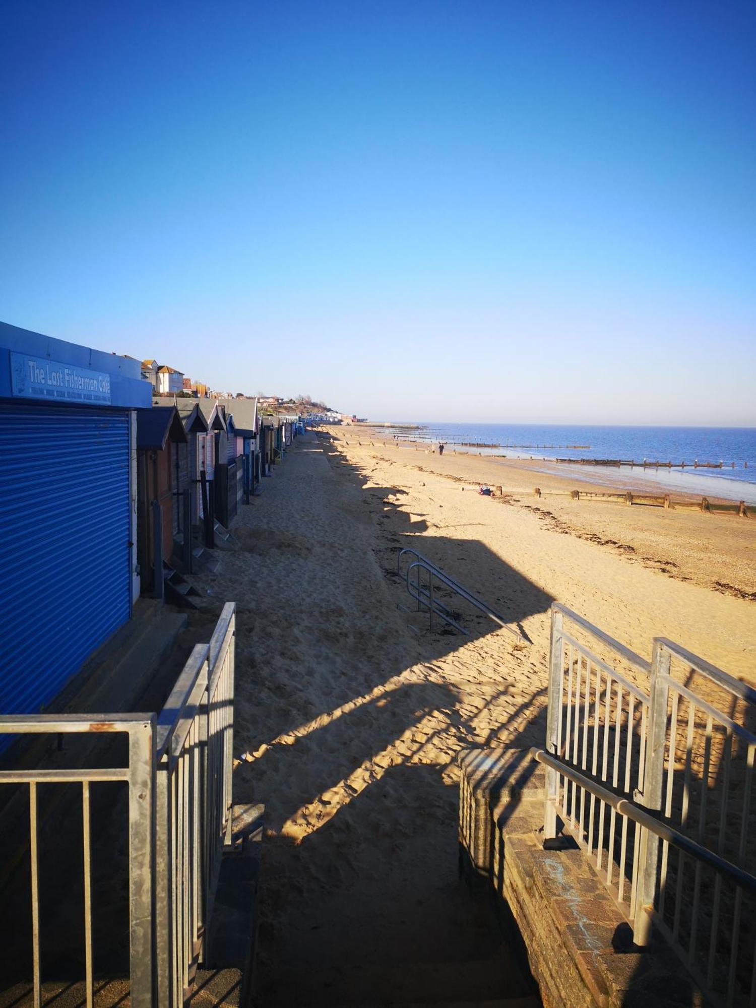 Lovely 2-Bed Caravan In Walton On The Naze Buitenkant foto